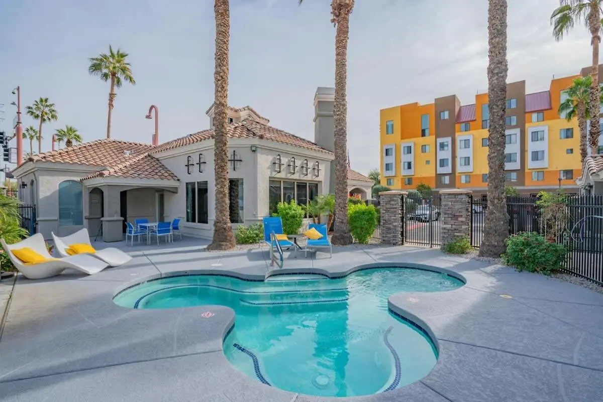 Appartamento Posh 2Bd - Midtown - Gym, Pool, W-D, Parking - Sleeps 8 Phoenix