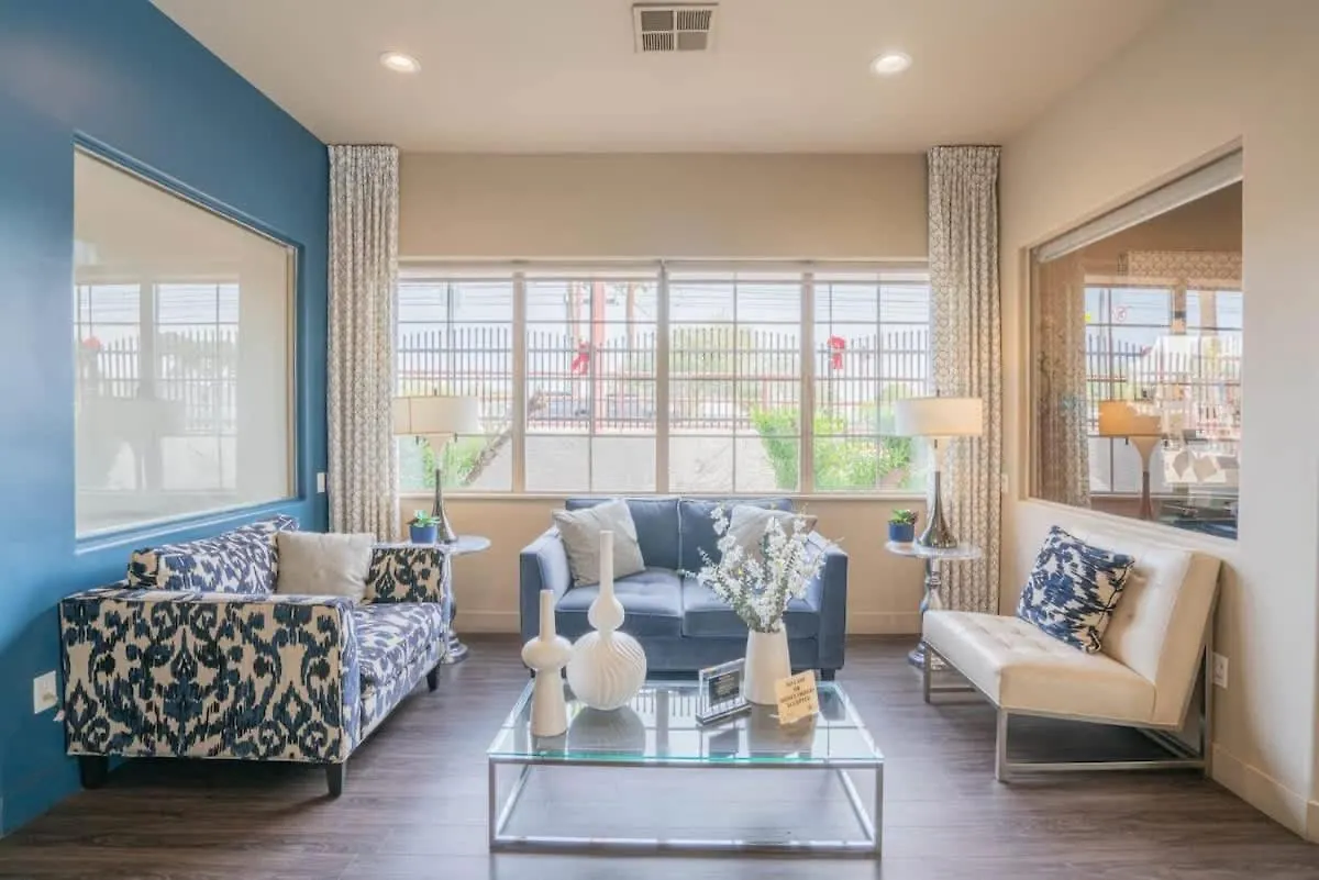 Appartamento Posh 2Bd - Midtown - Gym, Pool, W-D, Parking - Sleeps 8 Phoenix