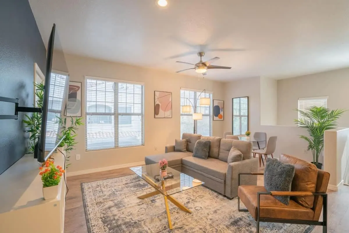 Appartamento Posh 2Bd - Midtown - Gym, Pool, W-D, Parking - Sleeps 8 Phoenix
